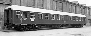 58119 - H0 - Personenwagen B4ümg-54, DB, Ep. III - AC-Digital - mit Beleuchtung